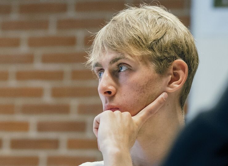 Med EUD og EUX får du en bred teoretisk og praktisk viden inden for butik, handel, kontor og finans og en adgangsbillet til videregående uddannelser ...